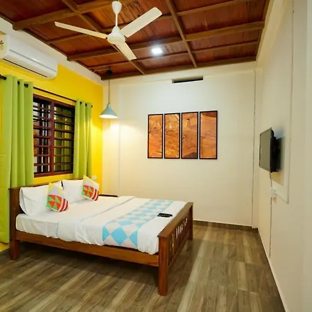 Kalapurayil Residency Kochi Exterior photo