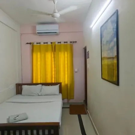 Kalapurayil Residency Kochi Exterior photo